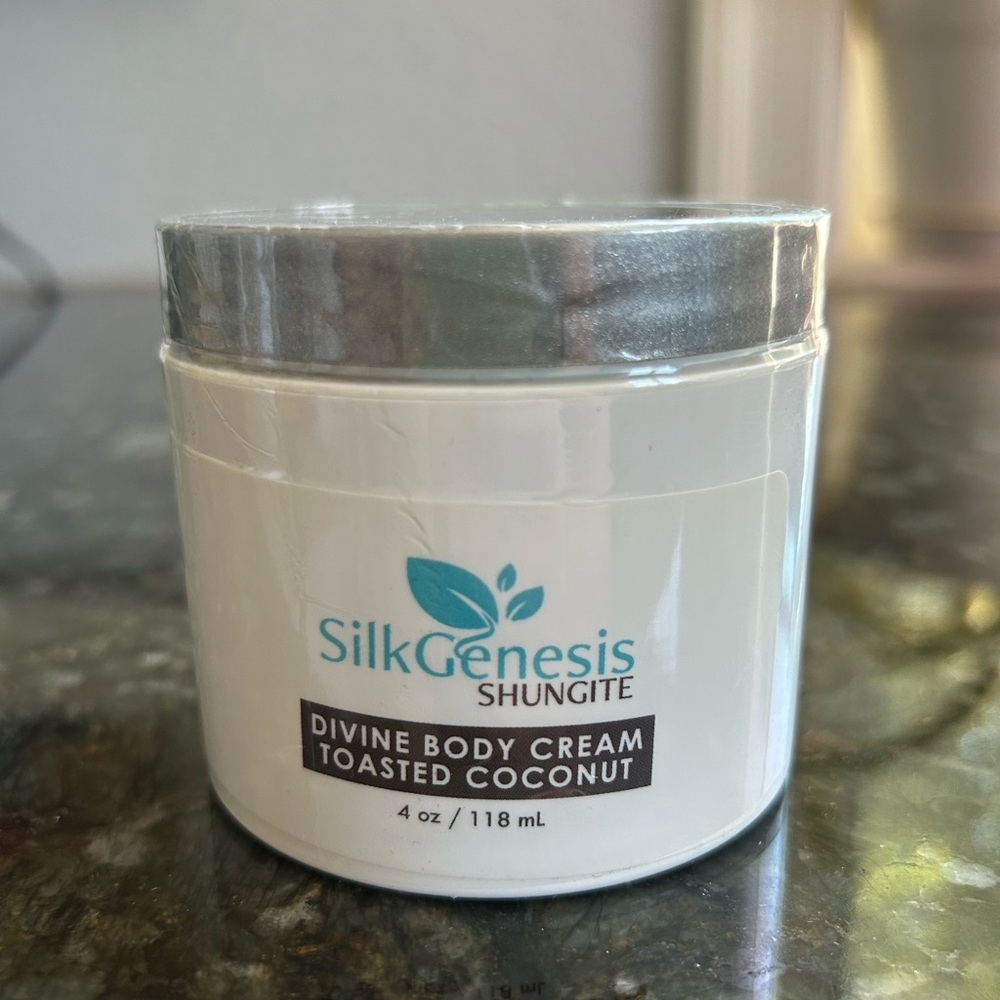 New! Silk Genesis Shungite Divine Body Cream. 4 oz.  Toasted coconut. Sealed